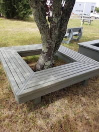 BANC TOUR D'ARBRE CARRE