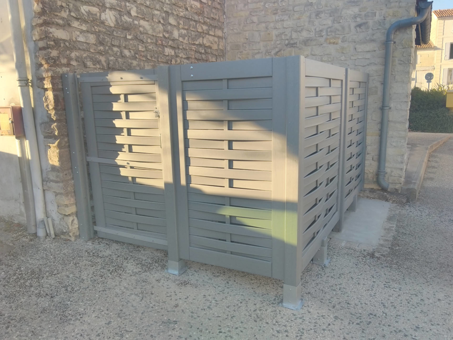 clôture tressée, cache conteneur clôture tressée, cache conteneur