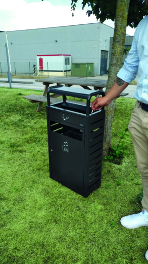 Conteneur 43l avec cendrier 5.9l